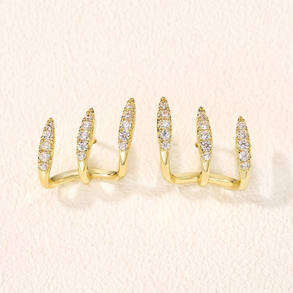 Elegante Ohrringe mit Strass und Drei-Krallen-Fassung
